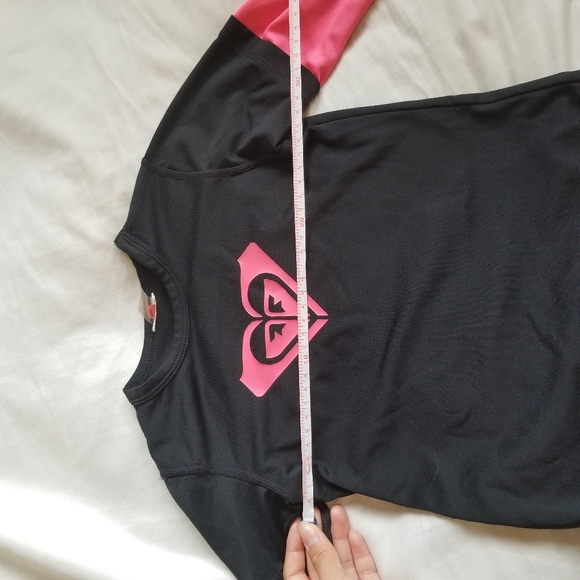 ROXY Long Sleeve Rashguard - Picture 6 of 9
